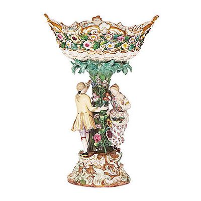 A tall centrepiece with dancing couple