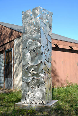 TWISTED COLUMN