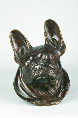 TÊTE DE BOULEDOGUE