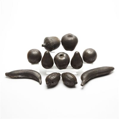 METAL FRUIT (43 pieces)