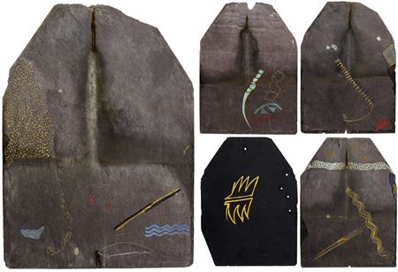 Fünf Schieferplatten