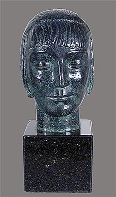 "CABEZA FEMENINA" by Octavio Fioravanti - Auction record, sale price, and art valuation. Compare with similar artists and explore comparable artworks.