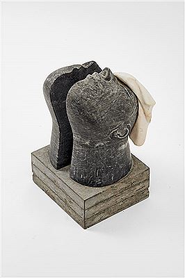 Cabeça Cindida com Panejamento by Jorge Pe-Curto - Auction record, sale price, and art valuation. Compare with similar artists and explore comparable artworks.