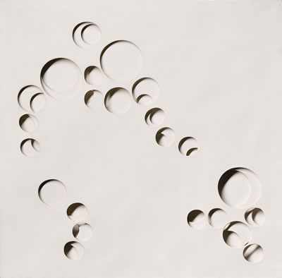 Intersuperficie curva bianca by Paolo Scheggi - Auction record, sale price, and art valuation. Compare with similar artists and explore comparable artworks.