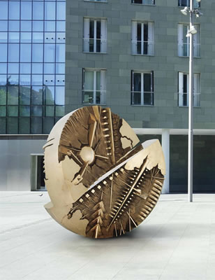 Sample artwork by Arnaldo Pomodoro (1926 - 2025), known for spherical abstract public sculpture, religious themes - View similar artists and auction records