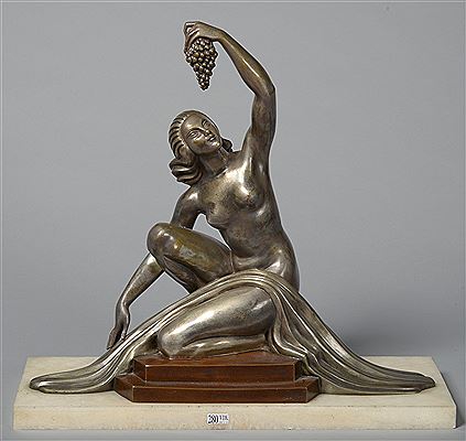 Jeune femme nue à la grappe de raisins