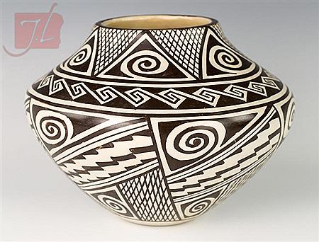 Black-on-White Pot