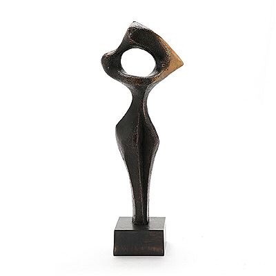 Object by Peter Hesk Moller - Auction record, sale price, and art valuation. Compare with similar artists and explore comparable artworks.