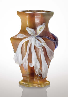 AN 'ORCHIDEE' VASE, CIRCA 1900