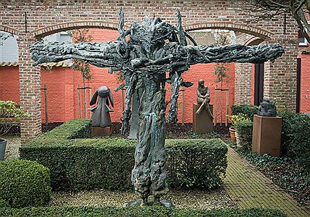 Sample artwork by Wilfried Pas (1940 - 2017), known for painting and sculpture - View similar artists and auction records