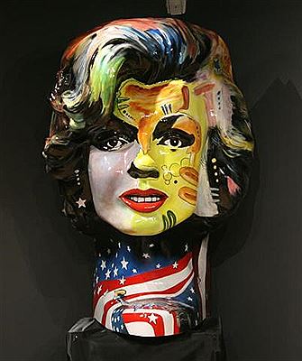 Marilyn Monroe USA by Teddy Delaroque - Auction record, sale price, and art valuation. Compare with similar artists and explore comparable artworks.