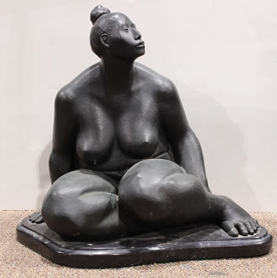 Untitled (Mujer Sentada)