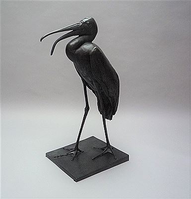 Grand wader