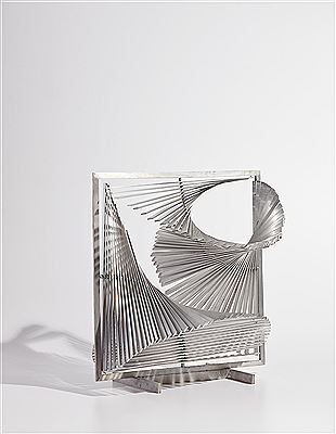 Construcción a partir de dos arcos de circunferencia by Ary Brizzi - Auction record, sale price, and art valuation. Compare with similar artists and explore comparable artworks.