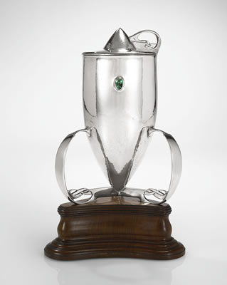 A RARE "CYMRIC" PRESENTATION CUP AND COVER