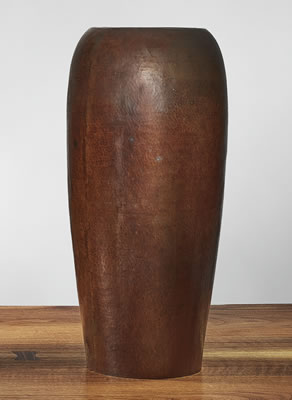 MONUMENTAL VASE