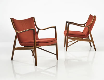 PAIR OF ARMCHAIRS, MODEL NO. NV45