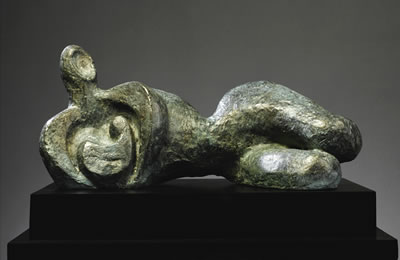 MOTHER AND CHILD RECLINING