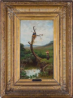 Contadini che potano i rami di un albero