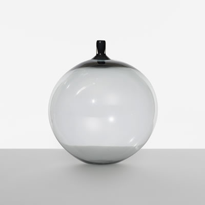 Apple vase