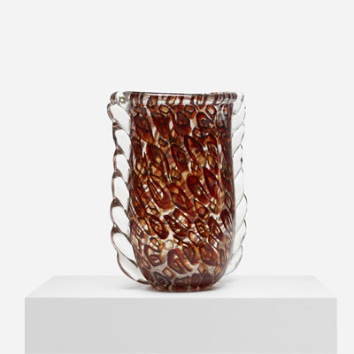 Rare Mutras vase by Fratelli Toso - Auction record, sale price, and art valuation. Compare with similar artists and explore comparable artworks.